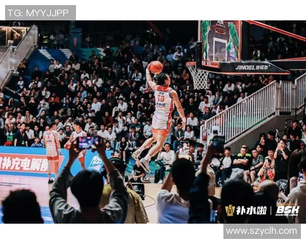 南京篮球队在总决赛中的团队协作展现出色值得称赞的表现分析